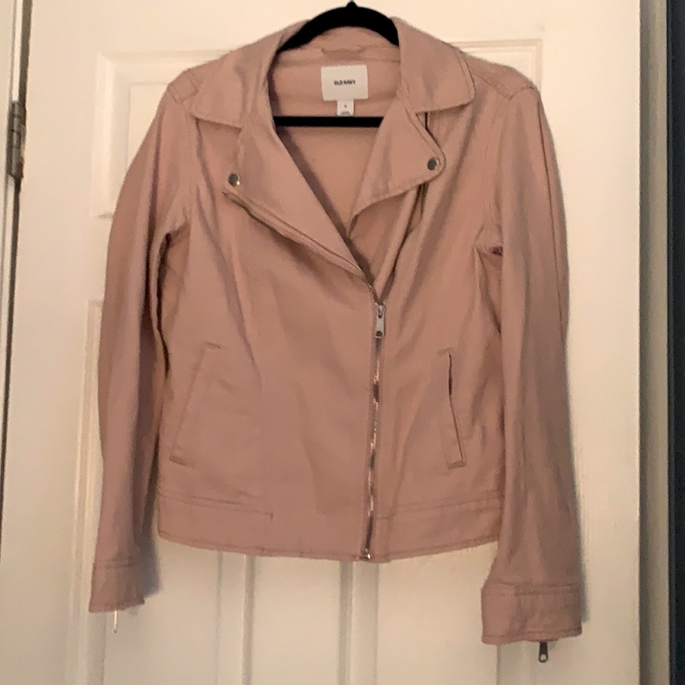Women’s pink jacket nwot never worn